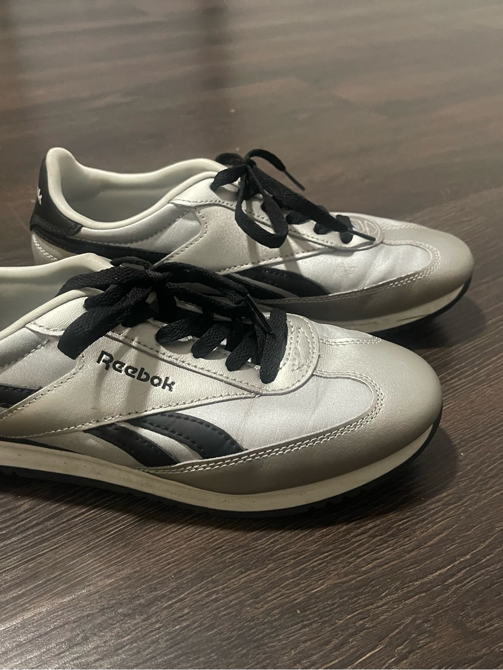 Reebok Men's Silver & Black Low-Profile Sneakers